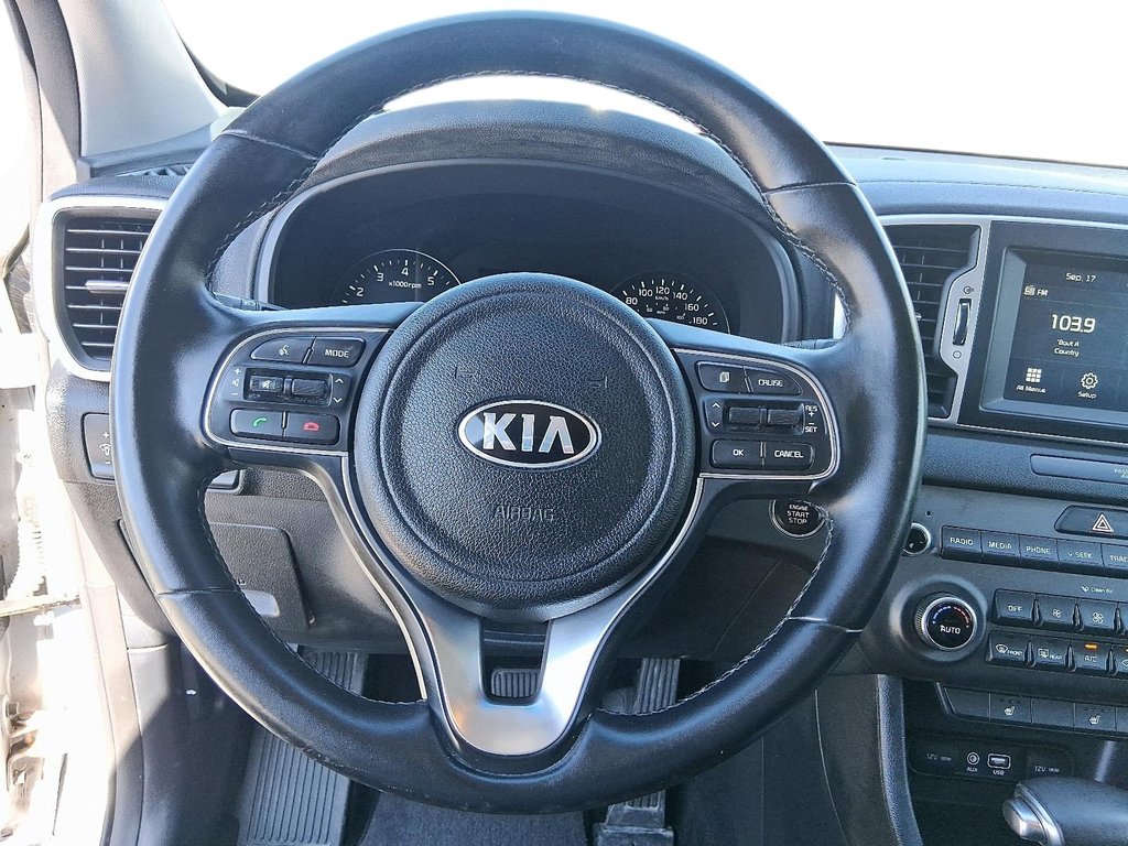 2017 Kia Sportage EX in Stratford, Ontario - 11 - w1024h768px