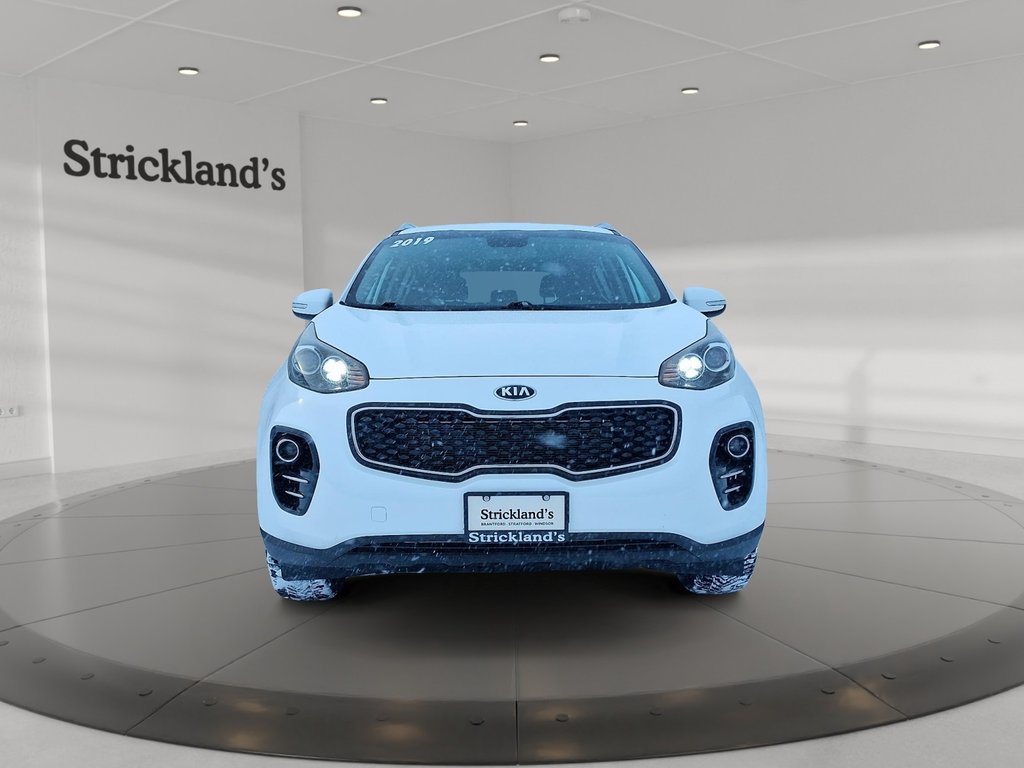 2019 Kia Sportage EX AWD in Stratford, Ontario - 2 - w1024h768px