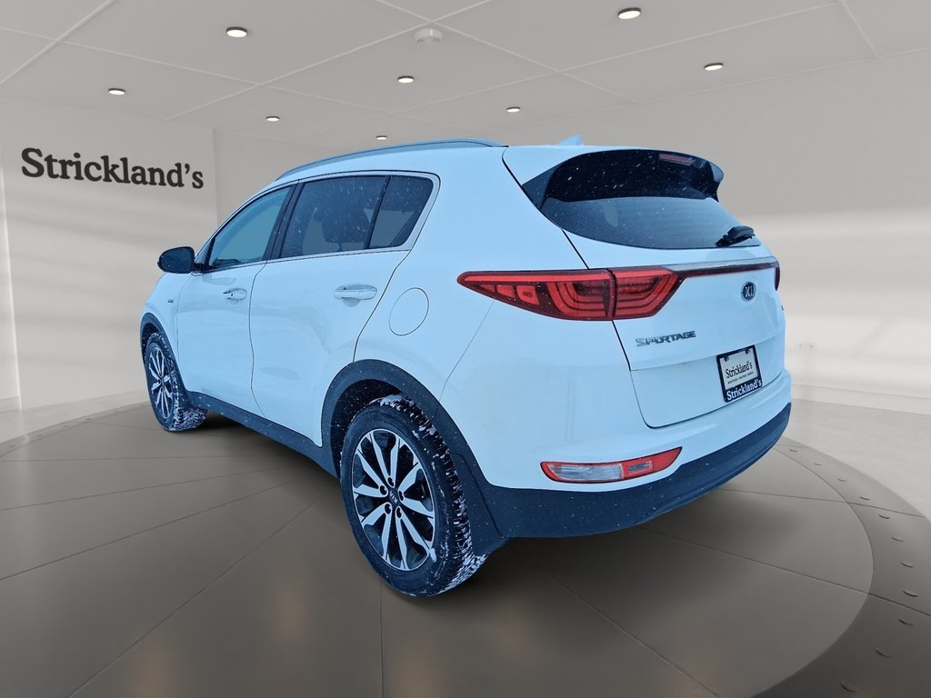 2019 Kia Sportage EX AWD in Stratford, Ontario - 4 - w1024h768px