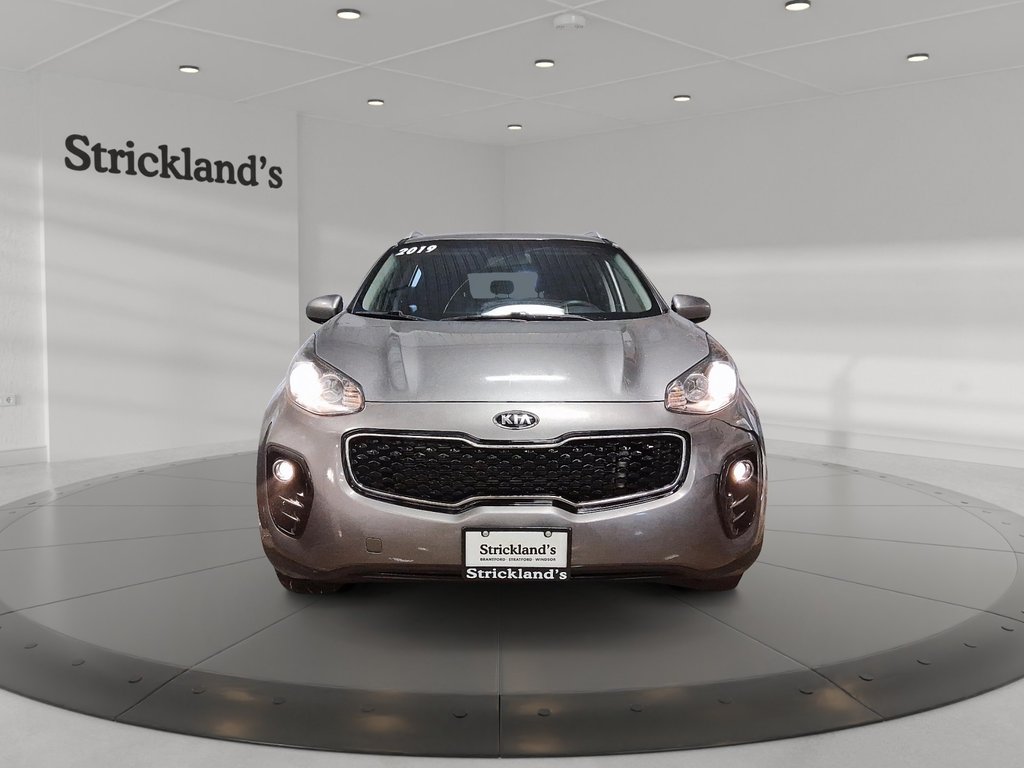 2019 Kia Sportage LX in Stratford, Ontario - 2 - w1024h768px