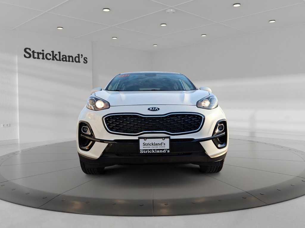 2021 Kia Sportage LX AWD in Stratford, Ontario - 2 - w1024h768px