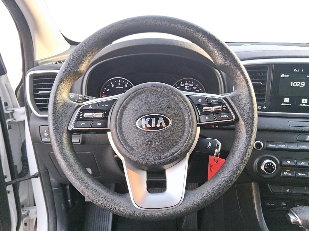 2021 Kia Sportage LX AWD in Stratford, Ontario - 12 - w1024h768px