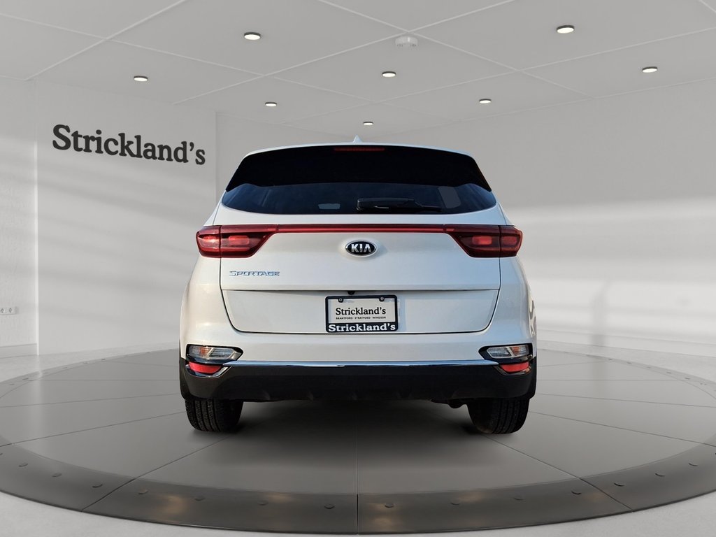 2021 Kia Sportage LX AWD in Stratford, Ontario - 5 - w1024h768px