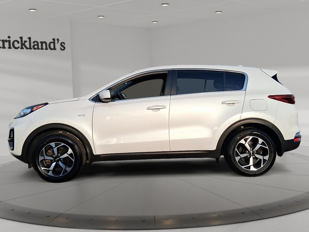 2021 Kia Sportage LX AWD in Stratford, Ontario - 3 - w1024h768px