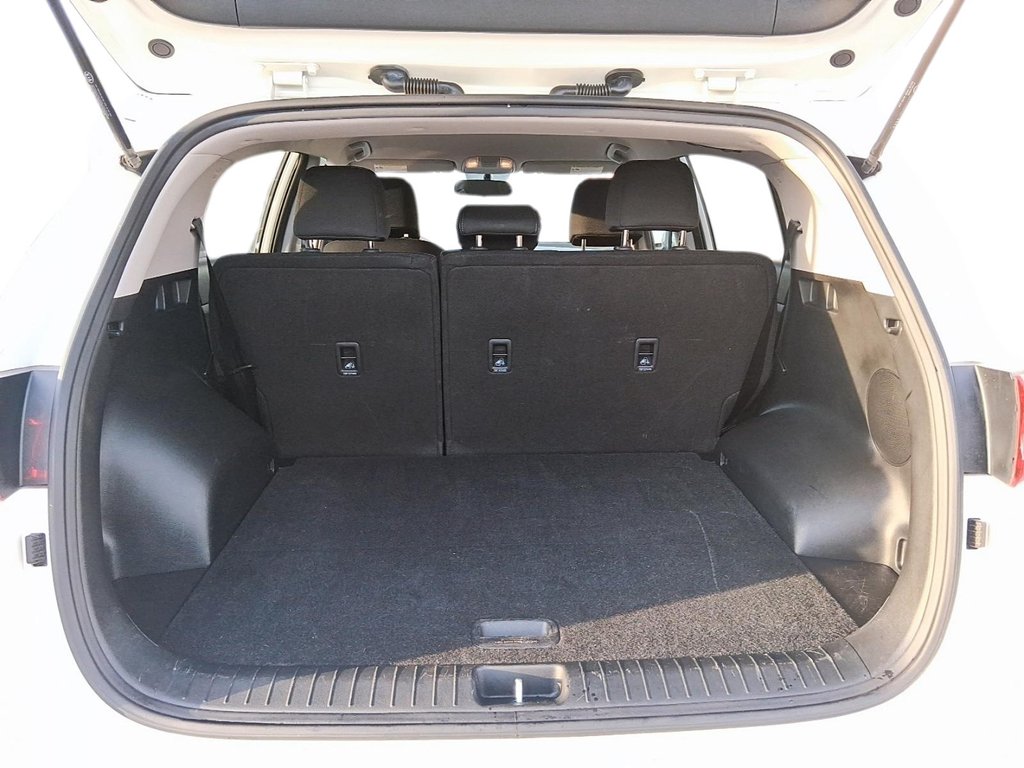 2021 Kia Sportage LX AWD in Stratford, Ontario - 6 - w1024h768px