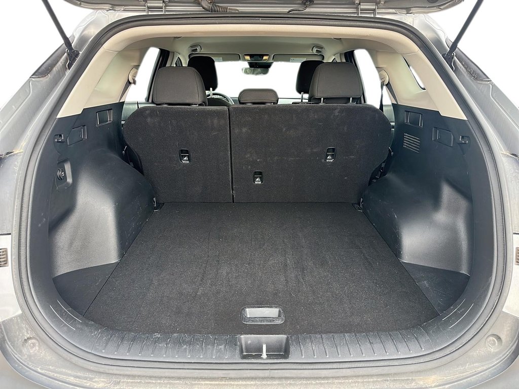 2023 Kia Sportage LX AWD in Stratford, Ontario - 6 - w1024h768px