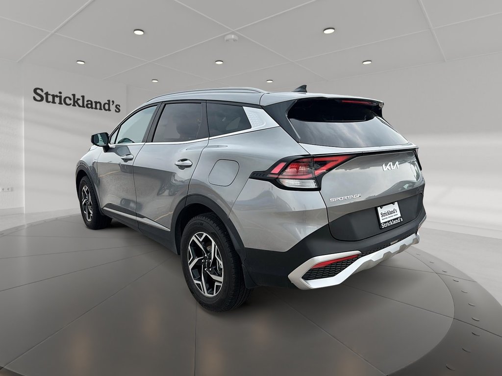 2023 Kia Sportage LX AWD in Stratford, Ontario - 4 - w1024h768px