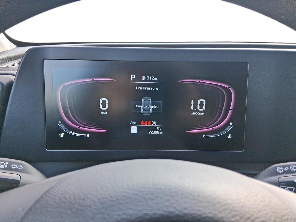 2024 Kia Sportage LX AWD in Stratford, Ontario - 14 - w1024h768px