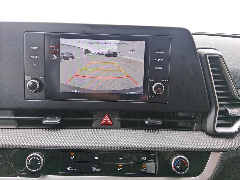 2025 Kia Sportage LX AWD in Stratford, Ontario - 18 - w1024h768px