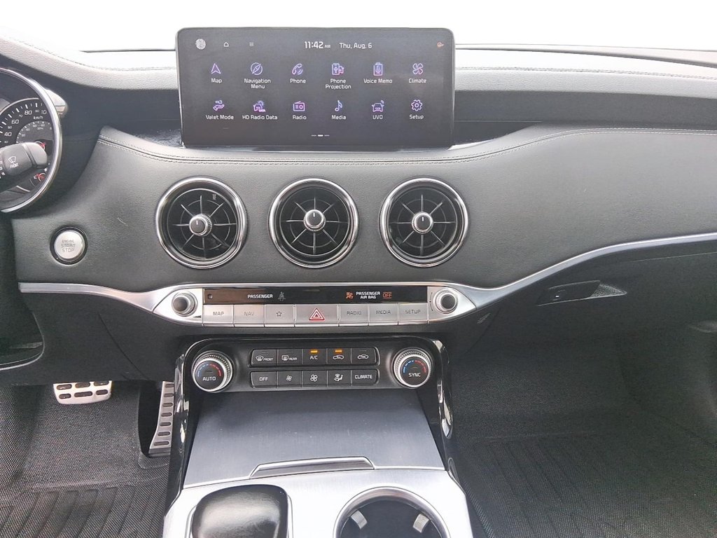 2022 Kia Stinger GT Limited in Stratford, Ontario - 15 - w1024h768px