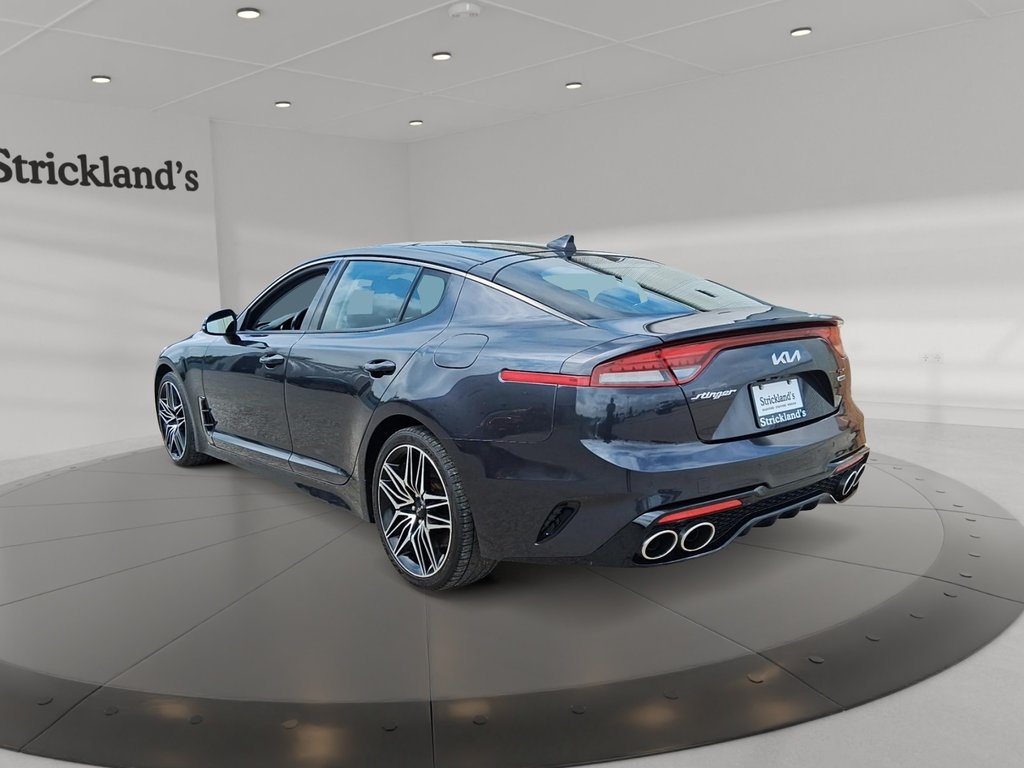 2022 Kia Stinger GT Limited in Stratford, Ontario - 4 - w1024h768px