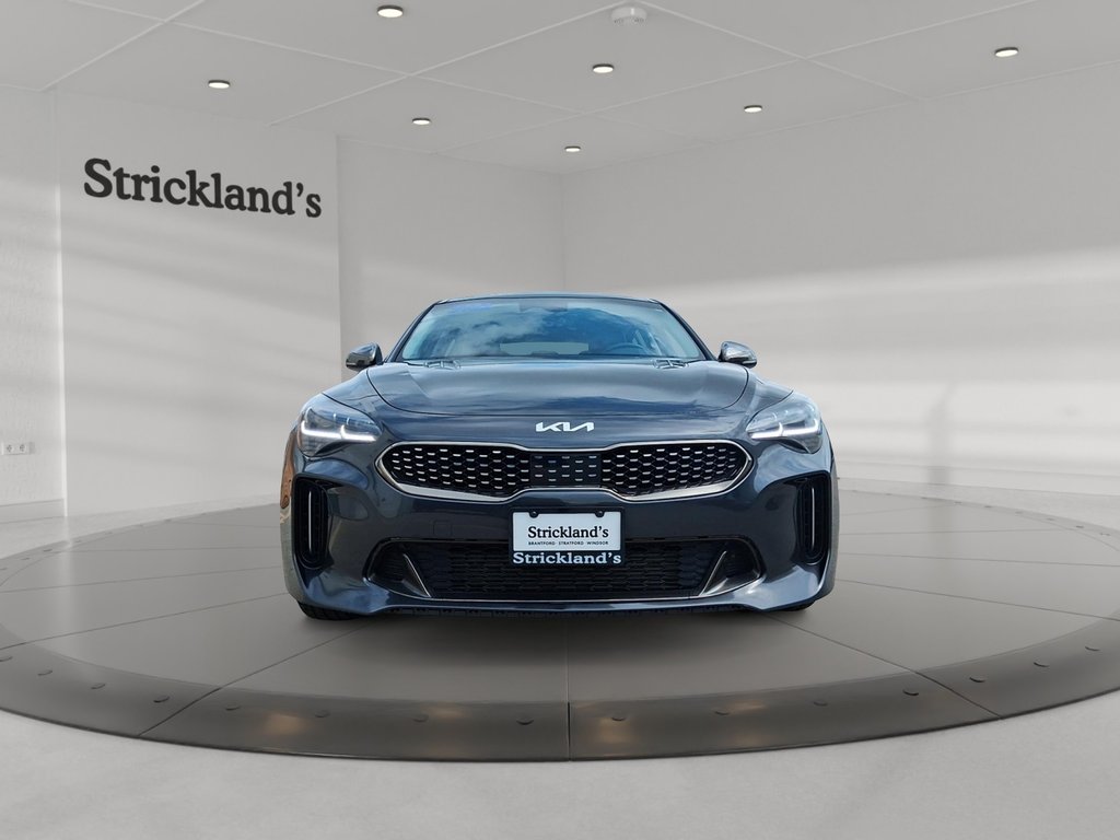 2022 Kia Stinger GT Limited in Stratford, Ontario - 2 - w1024h768px