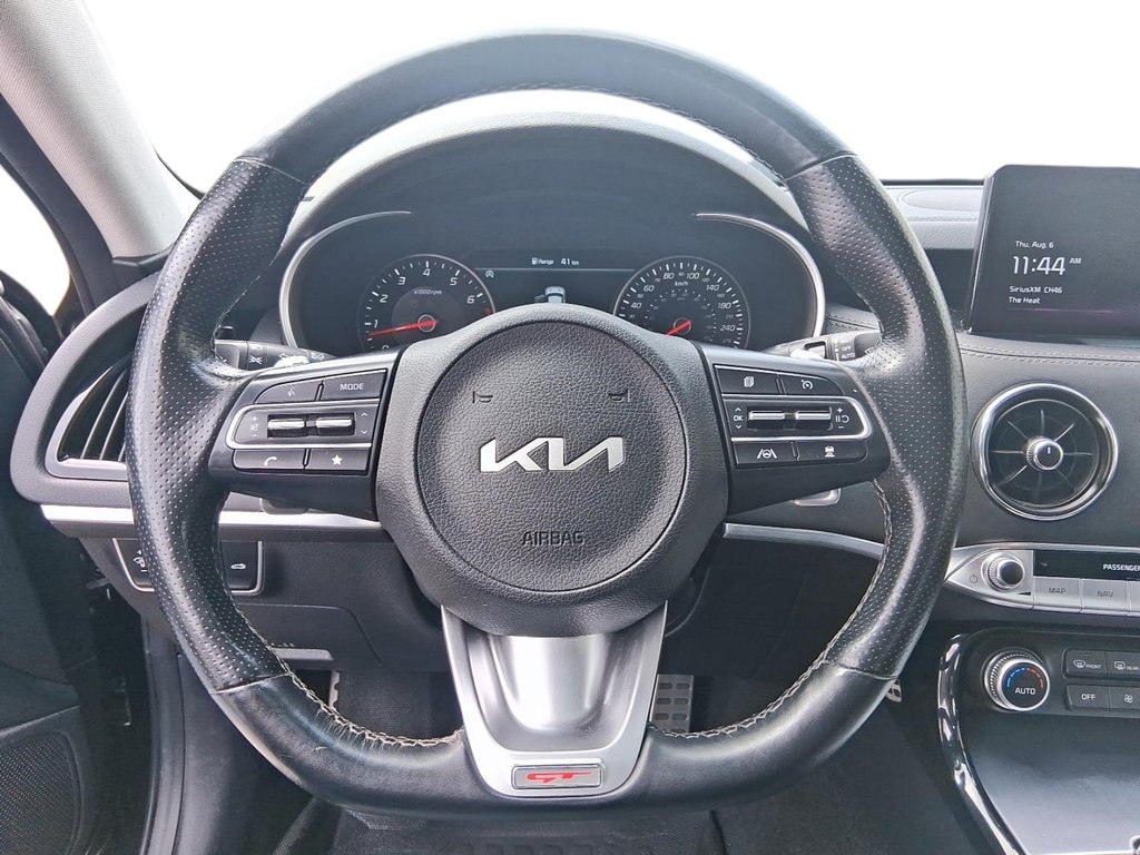 2022 Kia Stinger GT Limited in Stratford, Ontario - 12 - w1024h768px