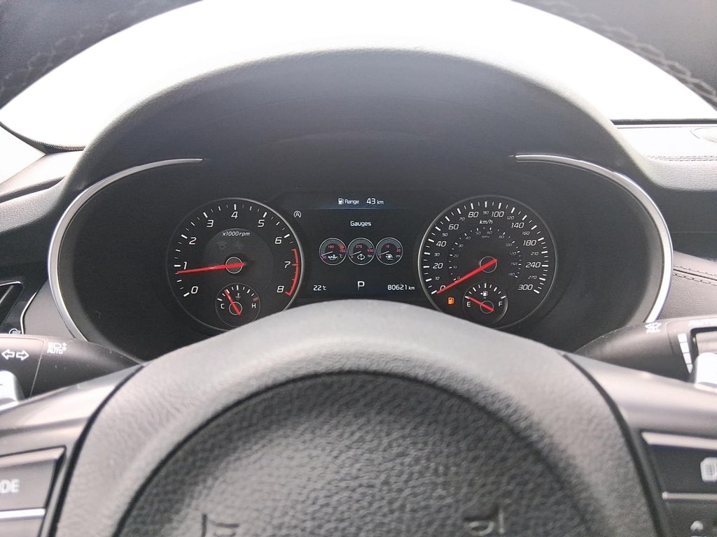 2022 Kia Stinger GT Limited in Stratford, Ontario - 14 - w1024h768px