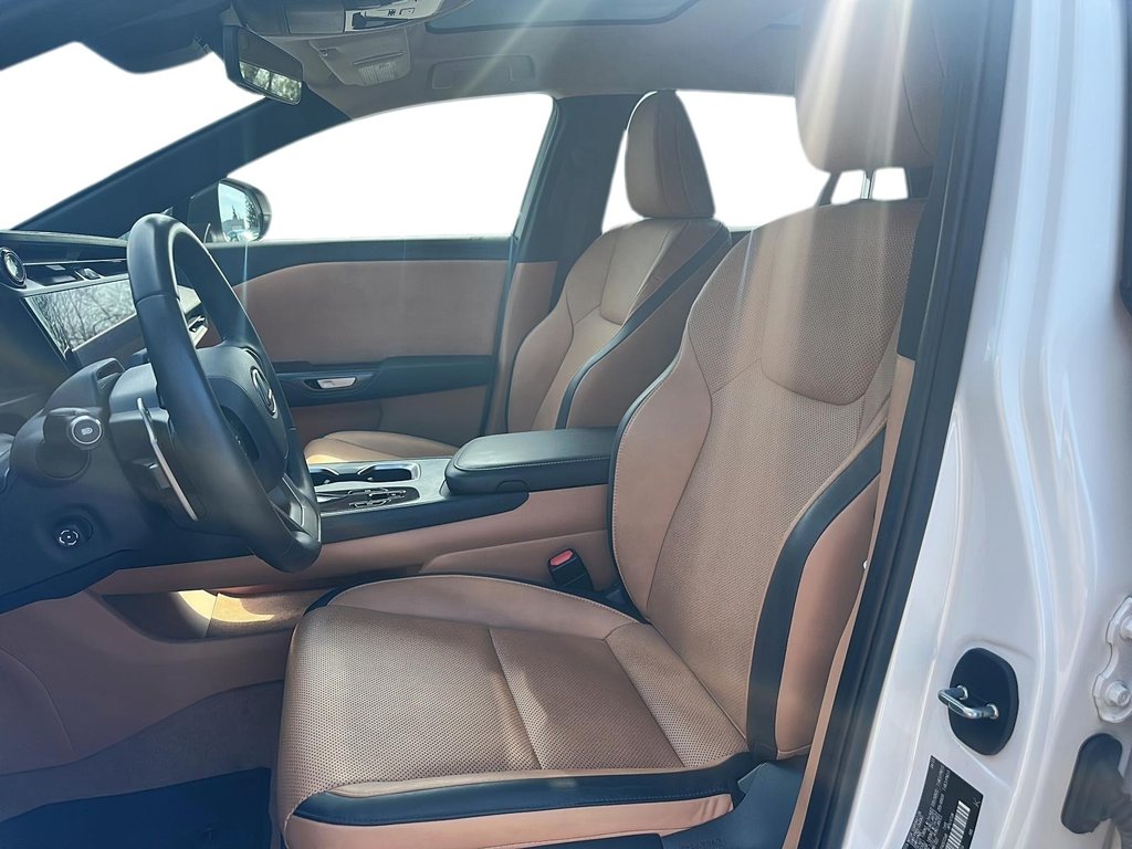 2023 Lexus RZ 450e in Stratford, Ontario - 8 - w1024h768px