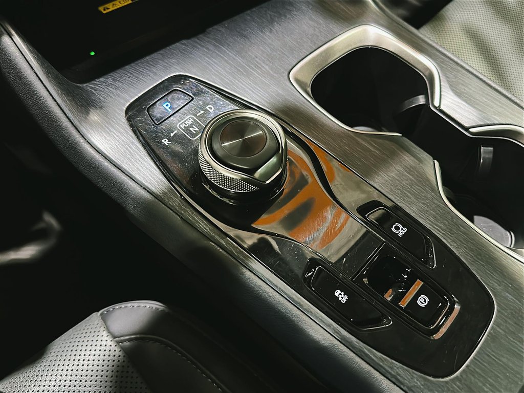 2023 Lexus RZ 450e in Stratford, Ontario - 14 - w1024h768px