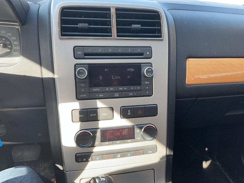 2008 Lincoln MKX 4D Utility AWD in Stratford, Ontario - 11 - w1024h768px