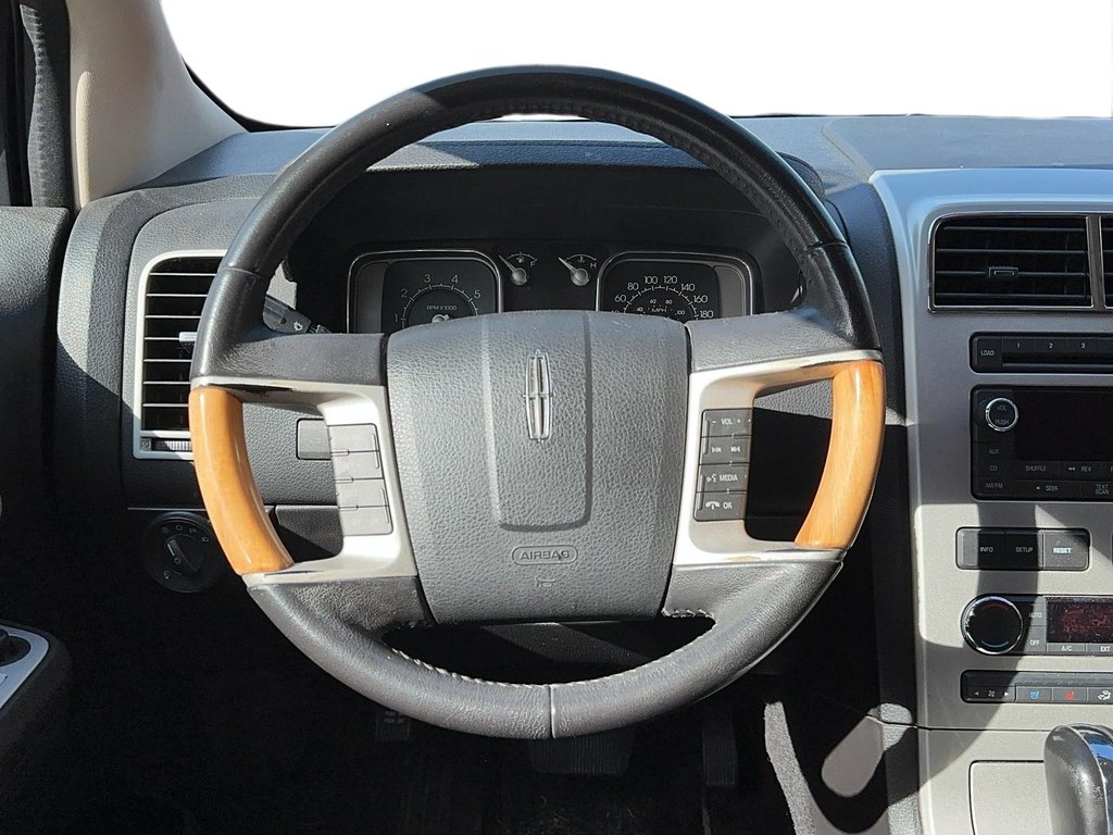 2008 Lincoln MKX 4D Utility AWD in Stratford, Ontario - 9 - w1024h768px