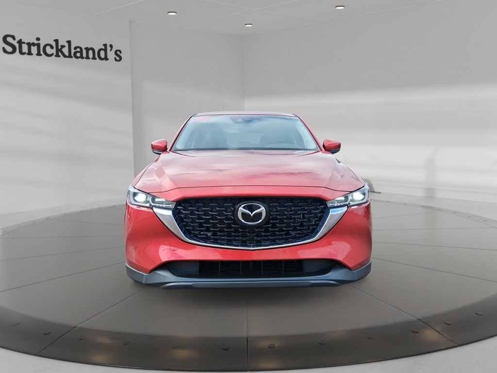2025 Mazda CX-5 GS AWD in Stratford, Ontario - 2 - w1024h768px
