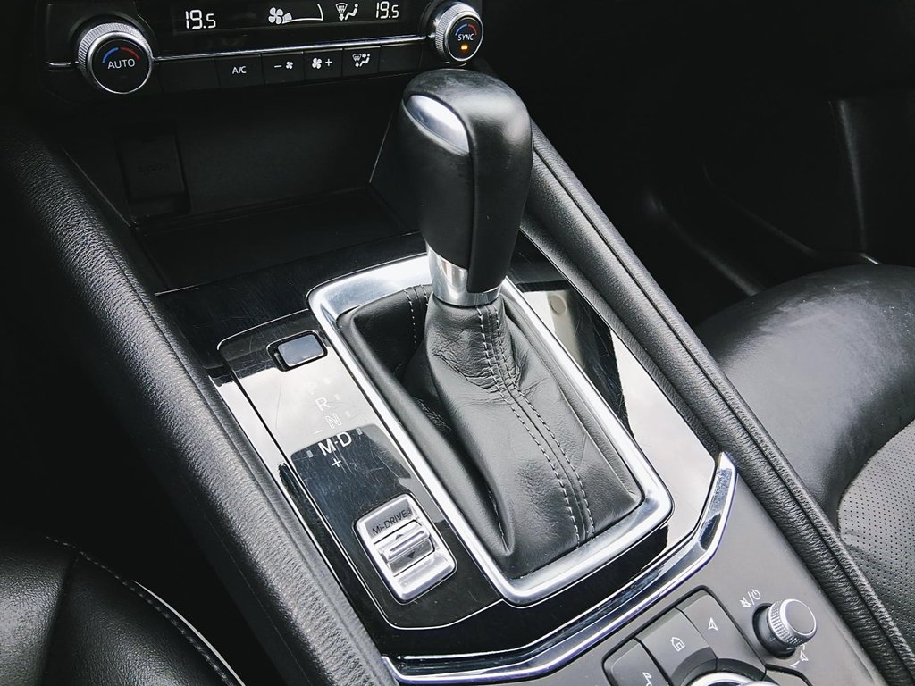 2025 Mazda CX-5 GS AWD in Stratford, Ontario - 17 - w1024h768px