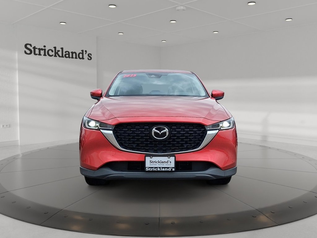 2025 Mazda CX-5 GS AWD in Stratford, Ontario - 2 - w1024h768px