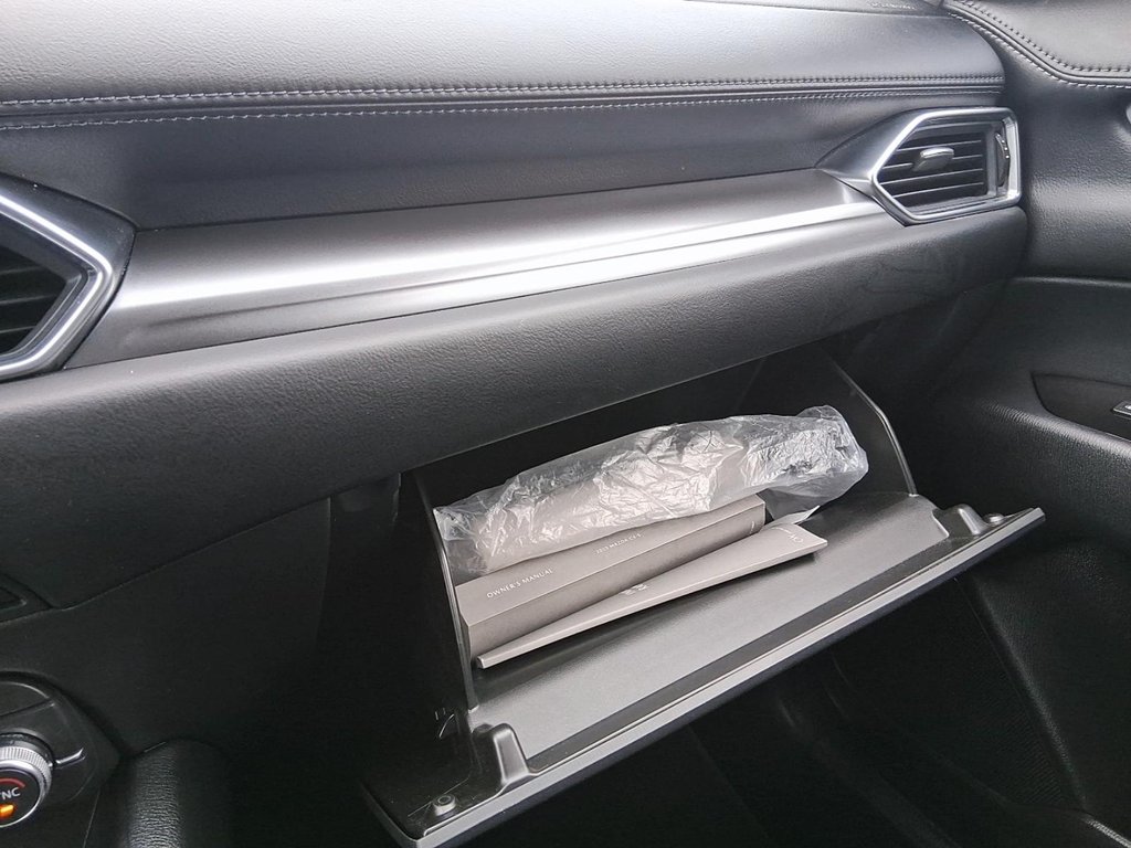 2025 Mazda CX-5 GS AWD in Stratford, Ontario - 16 - w1024h768px