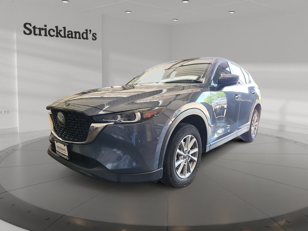 2025 Mazda CX-5 GS AWD in Stratford, Ontario - 1 - w1024h768px