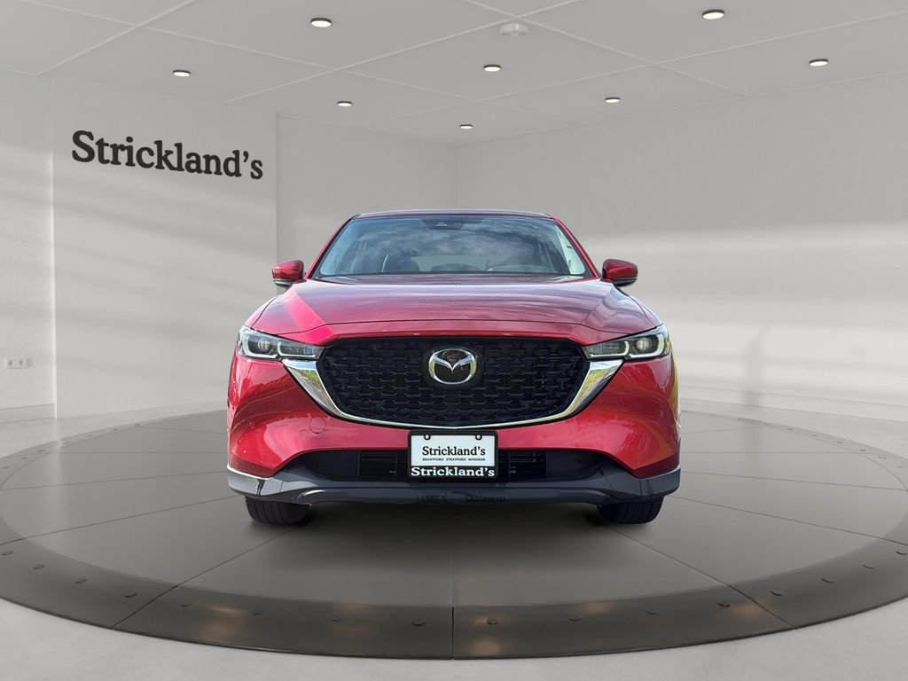 2025 Mazda CX-5 GS AWD in Stratford, Ontario - 2 - w1024h768px