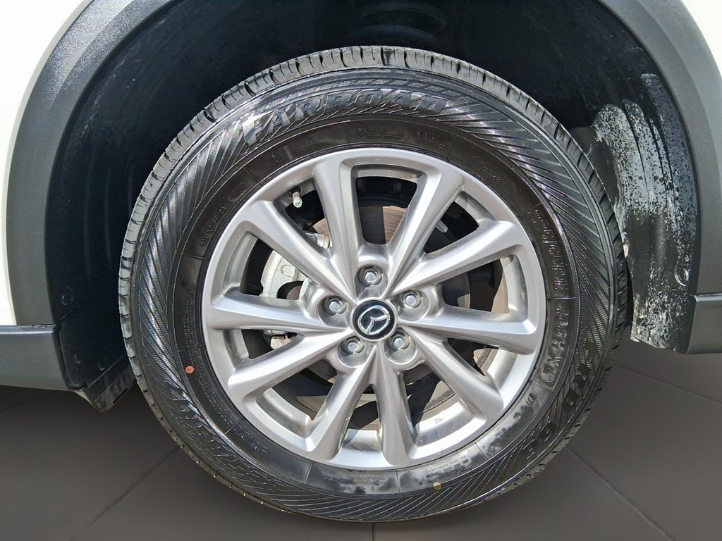 2025 Mazda CX-5 GS AWD in Stratford, Ontario - 7 - w1024h768px