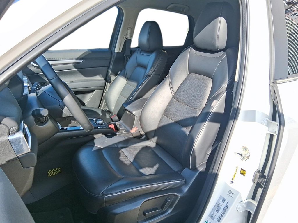 2025 Mazda CX-5 GS AWD in Stratford, Ontario - 8 - w1024h768px