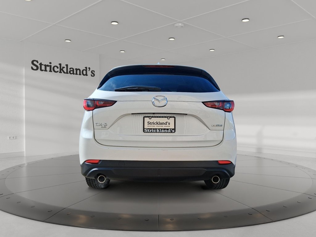 2025 Mazda CX-5 GS AWD in Stratford, Ontario - 3 - w1024h768px