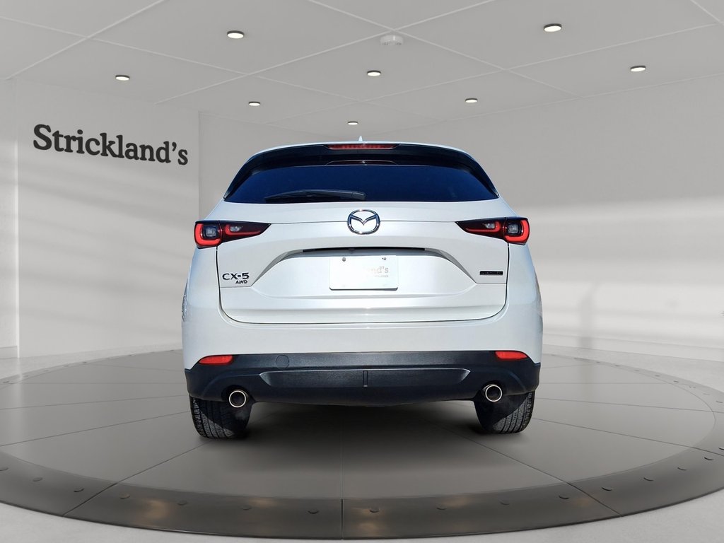 2025 Mazda CX-5 GS AWD in Stratford, Ontario - 5 - w1024h768px