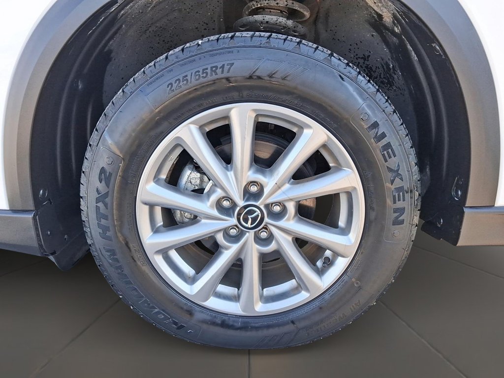 2025 Mazda CX-5 GS AWD in Stratford, Ontario - 7 - w1024h768px