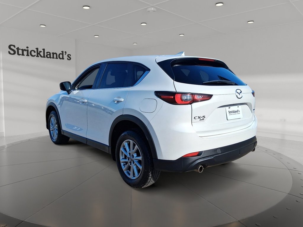2025 Mazda CX-5 GS AWD in Stratford, Ontario - 4 - w1024h768px