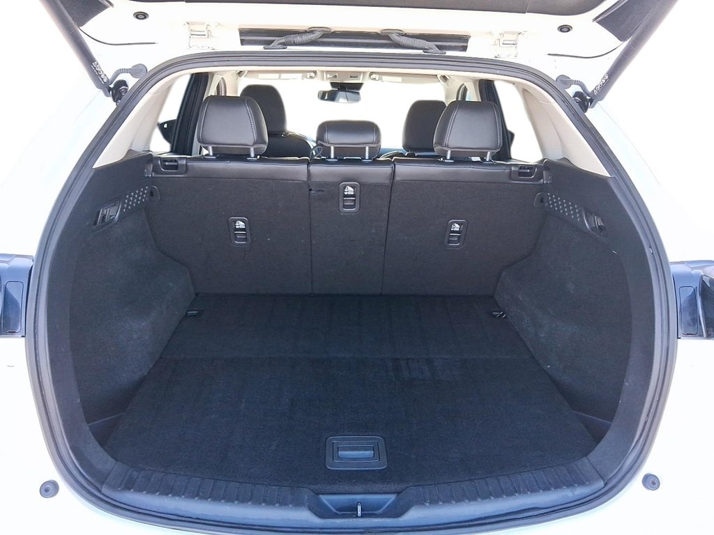 2025 Mazda CX-5 GS AWD in Stratford, Ontario - 6 - w1024h768px