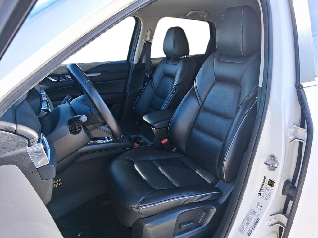 2025 Mazda CX-5 GS AWD in Stratford, Ontario - 8 - w1024h768px