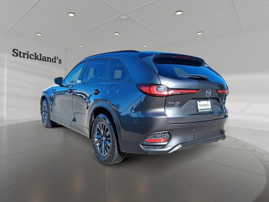 2025 Mazda CX-70 MHEV GS-L AWD in Stratford, Ontario - 4 - w1024h768px