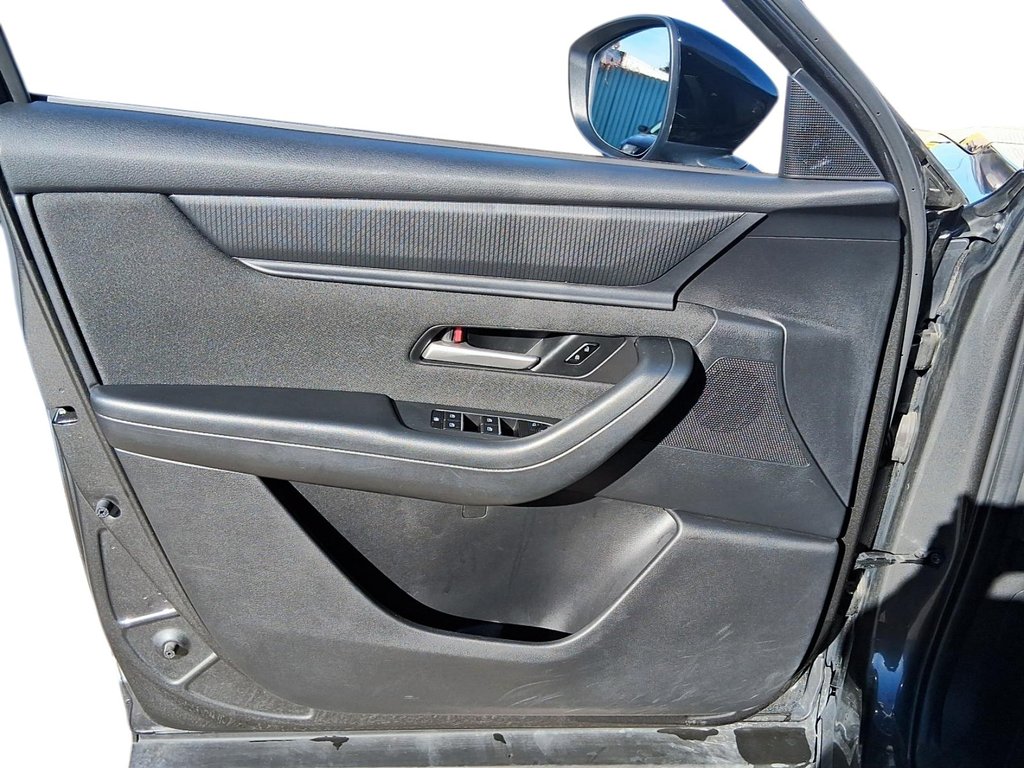 2025 Mazda CX-70 MHEV GS-L AWD in Stratford, Ontario - 11 - w1024h768px