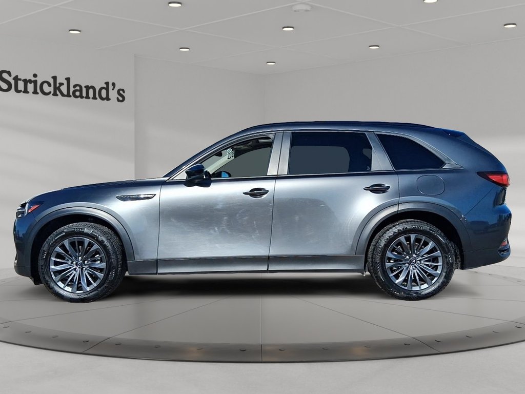 2025 Mazda CX-70 MHEV GS-L AWD in Stratford, Ontario - 3 - w1024h768px