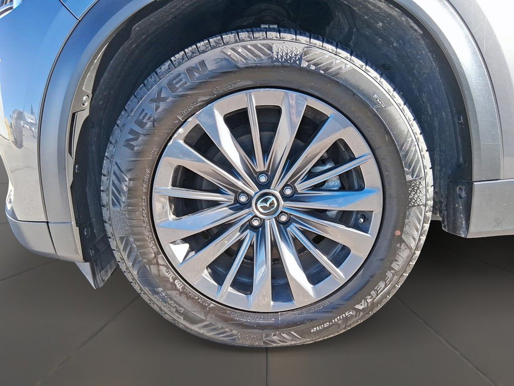 2025 Mazda CX-70 MHEV GS-L AWD in Stratford, Ontario - 7 - w1024h768px