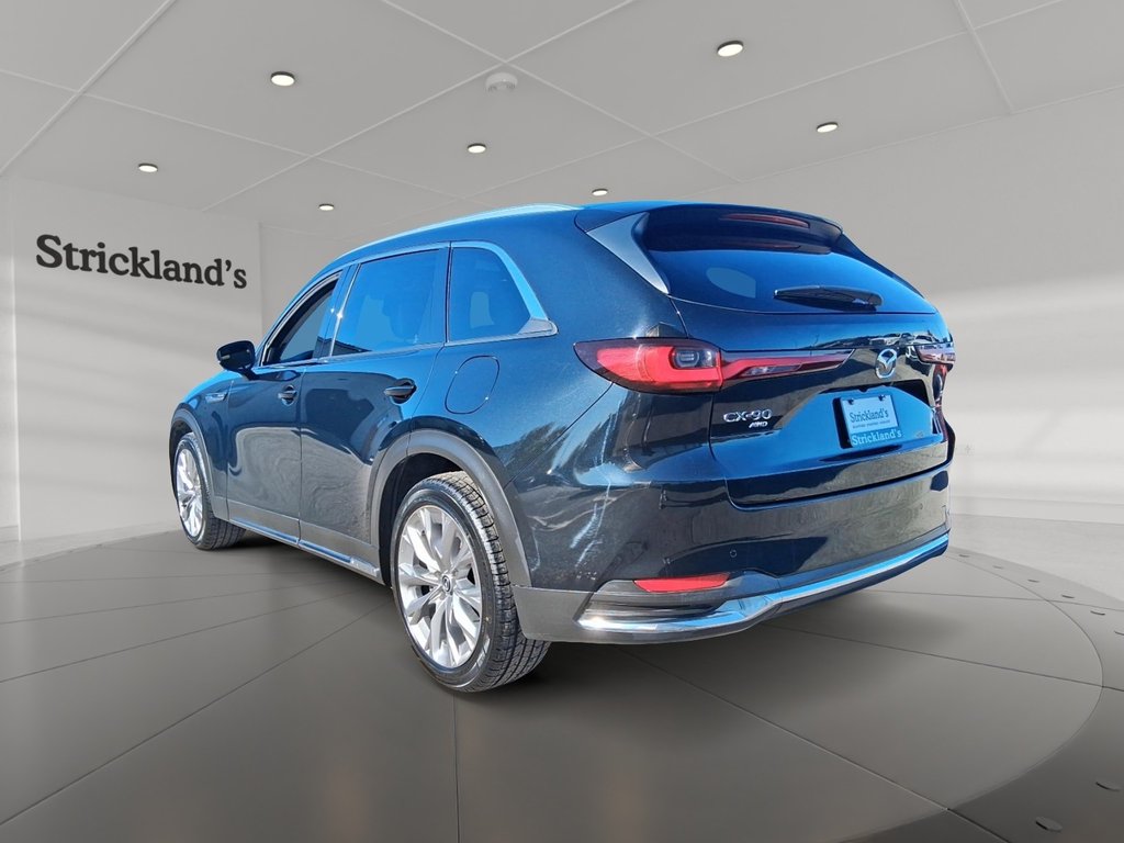 2025 Mazda CX-90 MHEV GT AWD in Stratford, Ontario - 4 - w1024h768px