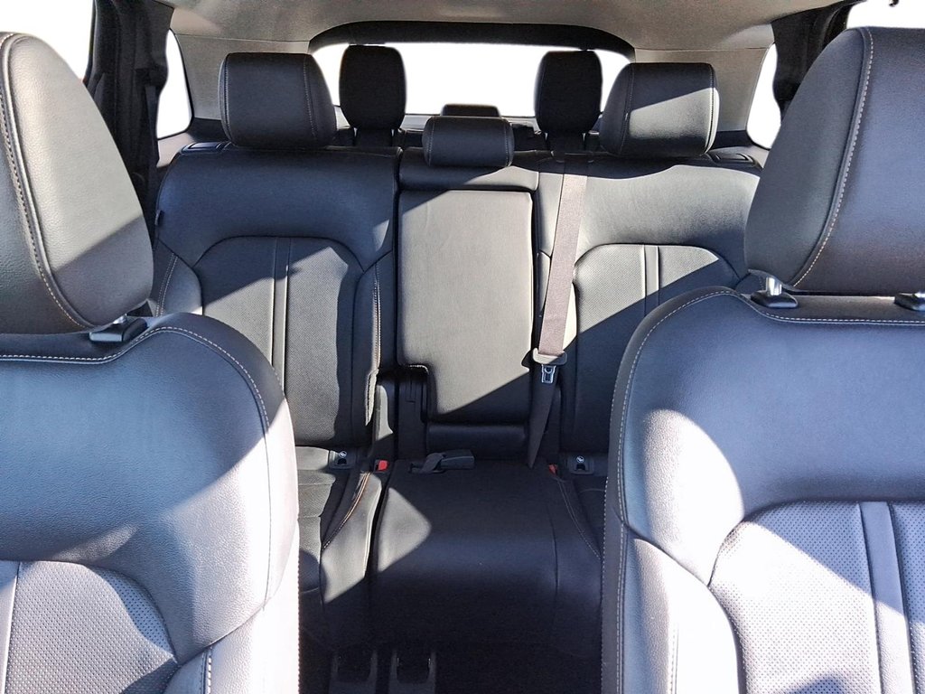 2025 Mazda CX-90 MHEV GT AWD in Stratford, Ontario - 10 - w1024h768px