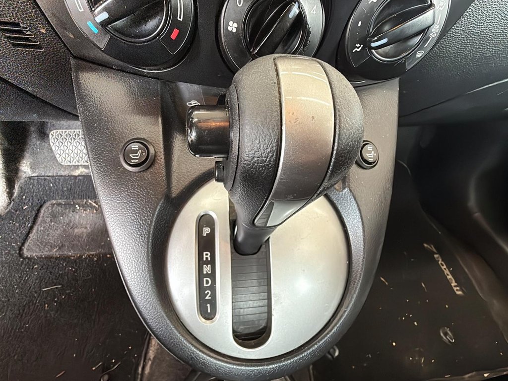 2011 Mazda 2 GS at in Stratford, Ontario - 14 - w1024h768px