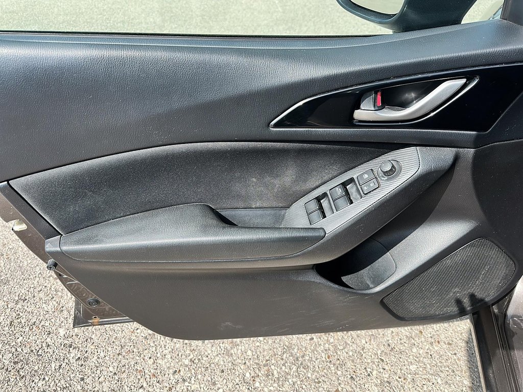 2015 Mazda 3 Sport GX-SKY at in Stratford, Ontario - 9 - w1024h768px