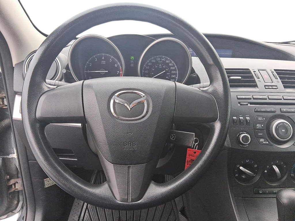 2013 Mazda 3 GX at in Stratford, Ontario - 12 - w1024h768px