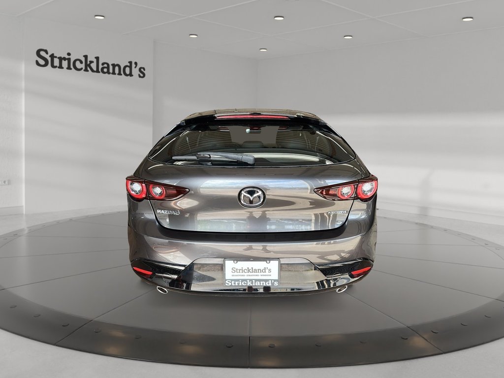 2022 Mazda 3 GS at in Stratford, Ontario - 3 - w1024h768px