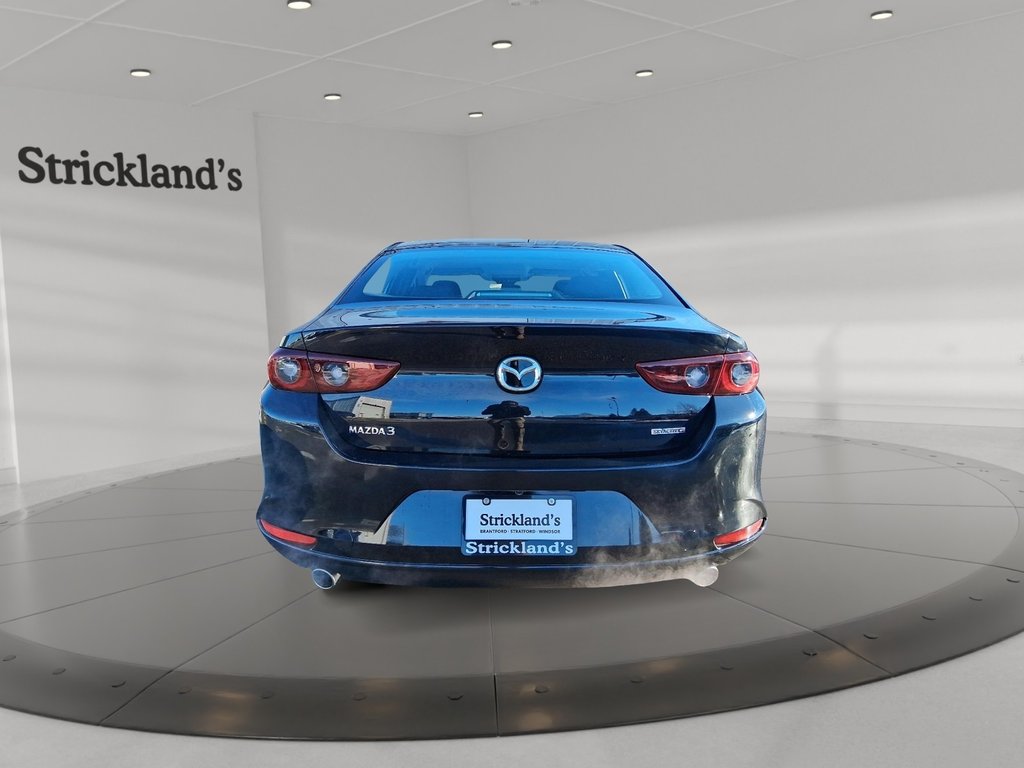 2022 Mazda 3 GX at in Stratford, Ontario - 3 - w1024h768px