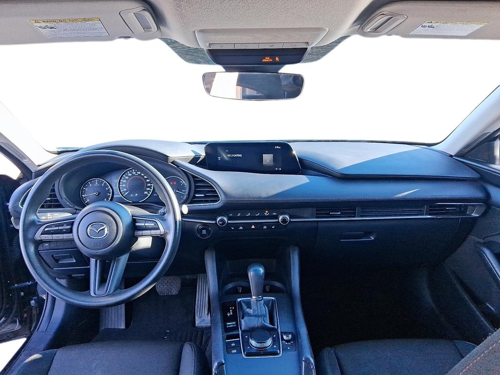 2022 Mazda 3 GX at in Stratford, Ontario - 10 - w1024h768px