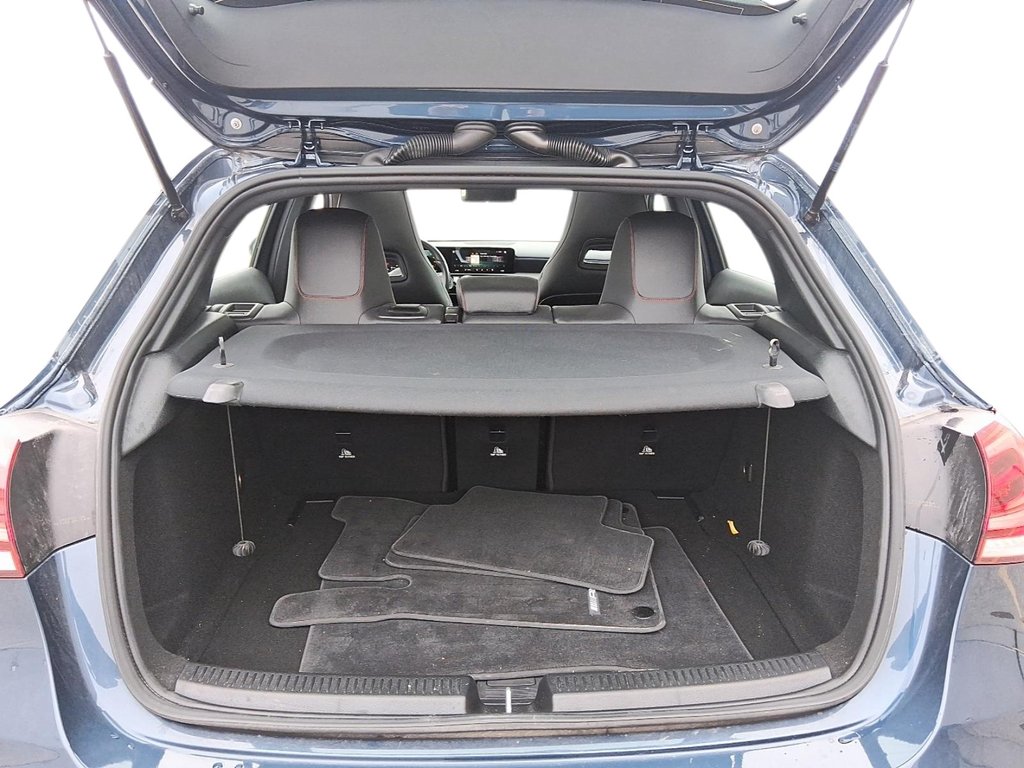 2021 Mercedes-Benz A250 4MATIC Hatch in Stratford, Ontario - 7 - w1024h768px