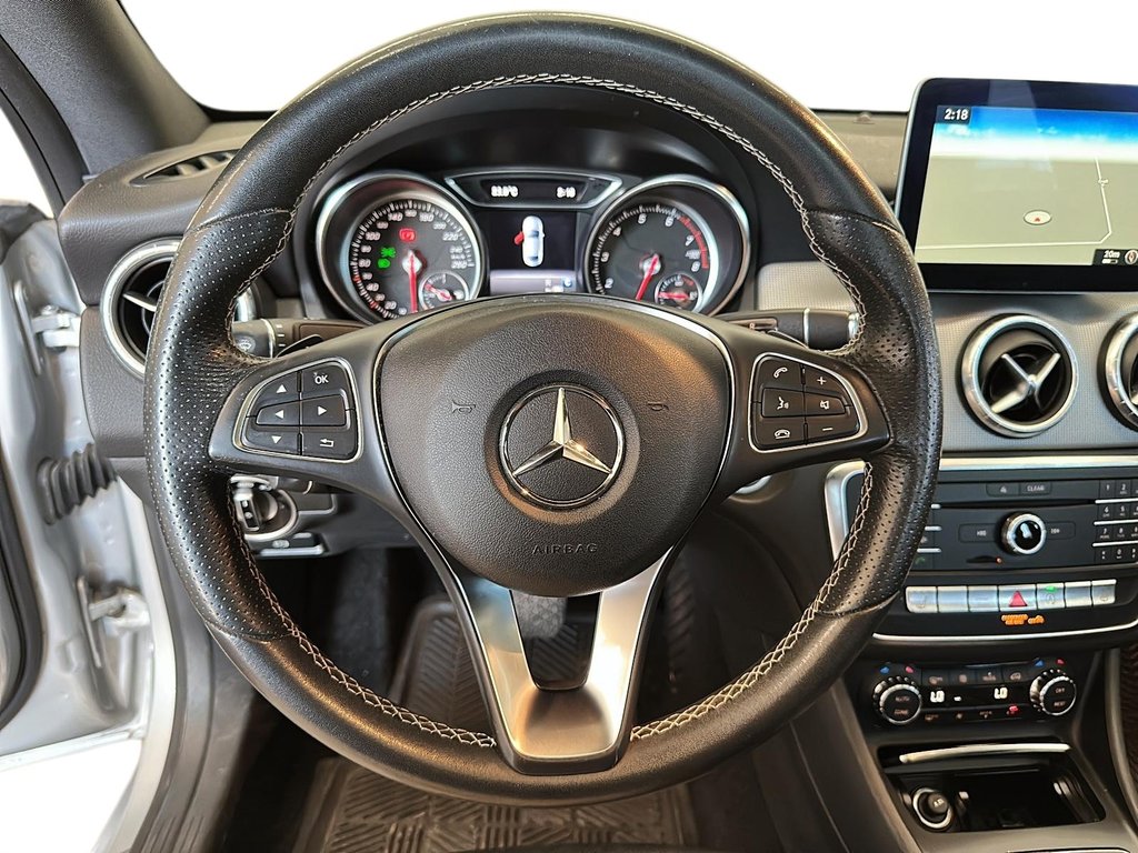 2018 Mercedes-Benz CLA250 4MATIC in Stratford, Ontario - 11 - w1024h768px